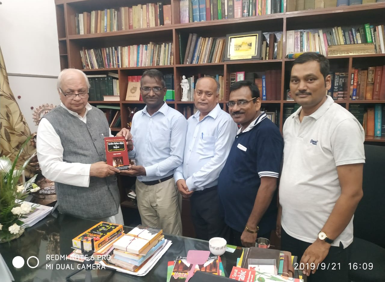 मिशन अनुच्छेद 44 के लिए राज्यपाल श्री आरिफ मोहम्मद खान के साथ